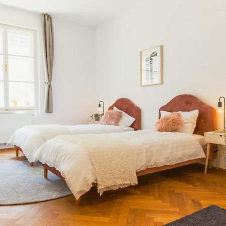 Top Location City Centre Condo In Historic Building With Free Garage Parking Lublana Zewnętrze zdjęcie