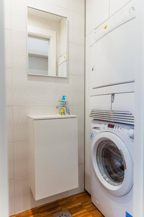 Top Location City Centre Condo In Historic Building With Free Garage Parking Lublana Zewnętrze zdjęcie