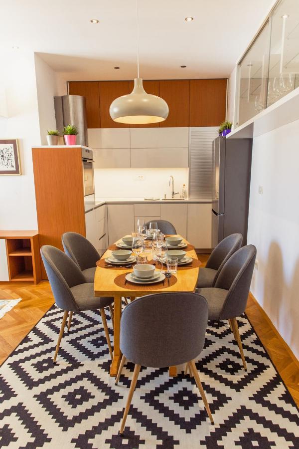 Top Location City Centre Condo In Historic Building With Free Garage Parking Lublana Zewnętrze zdjęcie